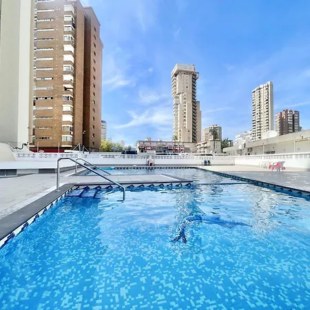 Los Caballos Levante Beach